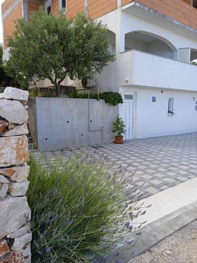 Apartments Markovic روغوزنيكا المظهر الخارجي الصورة